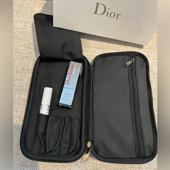 Dior Vanity Set - Dior Makeup bag, Dior Addict Lipglow & Dior Show 4D Maximizer - Picture 11 of 16